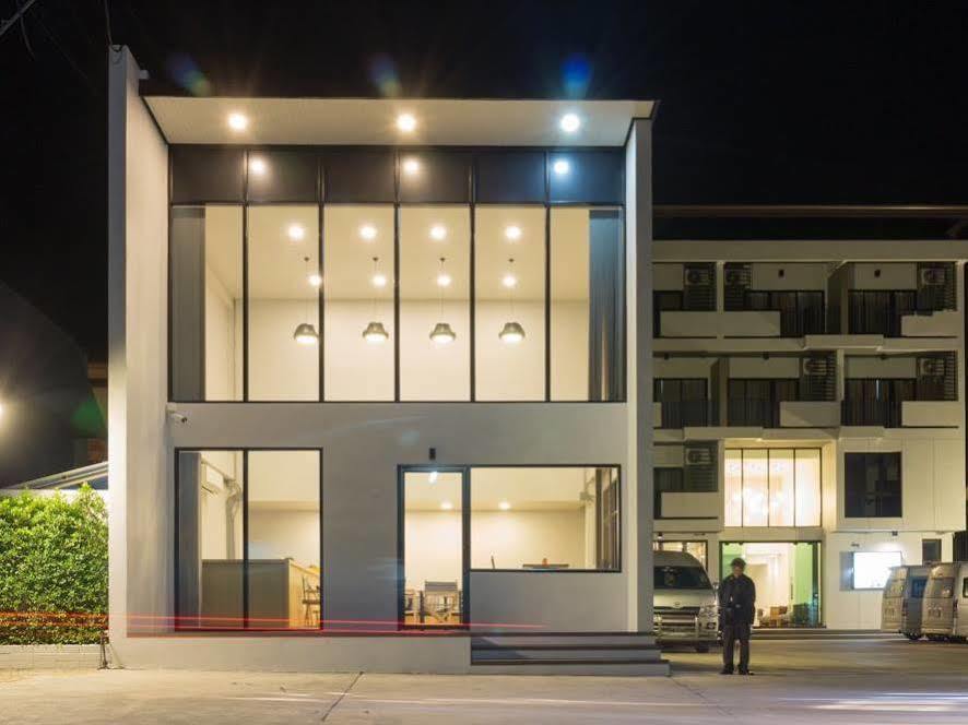 M2 Hotel Phayao Buitenkant foto